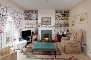 Sitting Area- click for photo gallery
